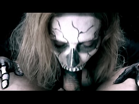 ❤️ Mtsikana wa chiwanda akuyamwa tambala ndi pakamwa pake wakuda ndi kumeza chitoliro. Zolaula zolaula ny.hentai-id-tv.ru
